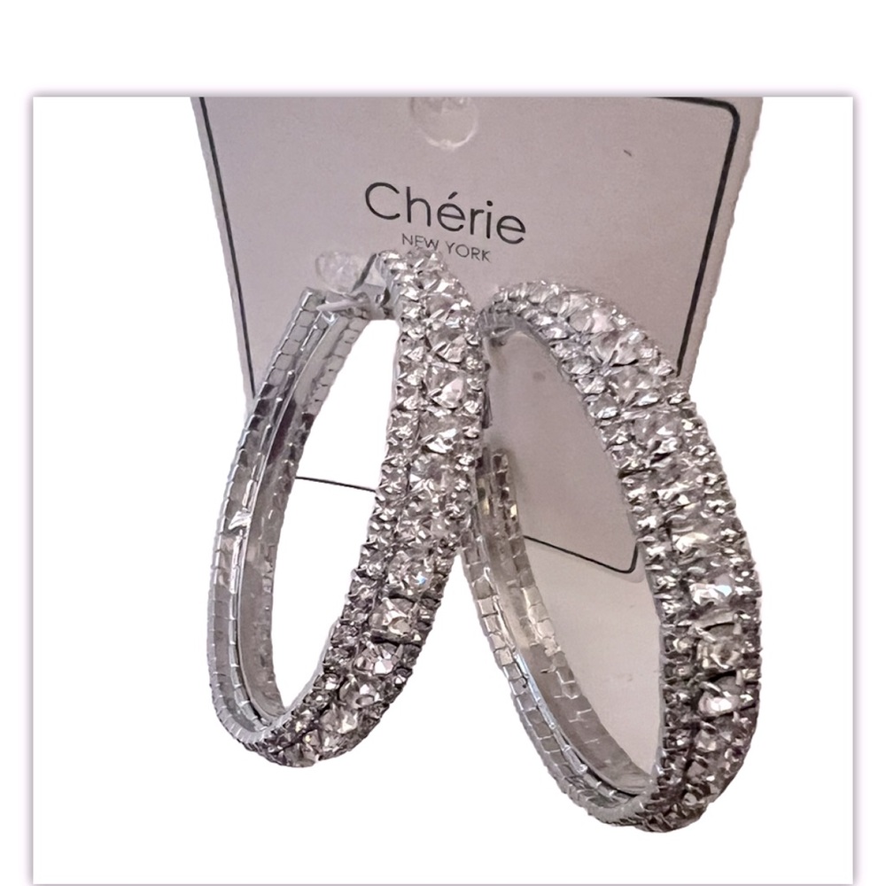 SOLD OUT BLING🛍🆕3 ROW SILVER CRYSTAL HOOP EARRINGS